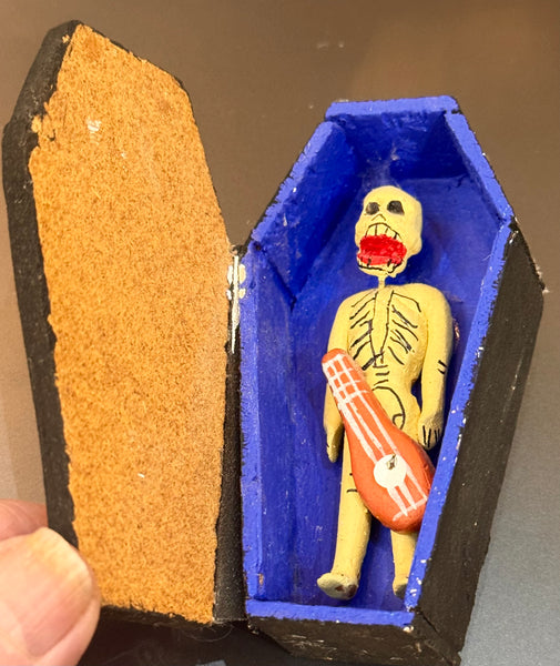 DFay of the Dead Coffin with figure