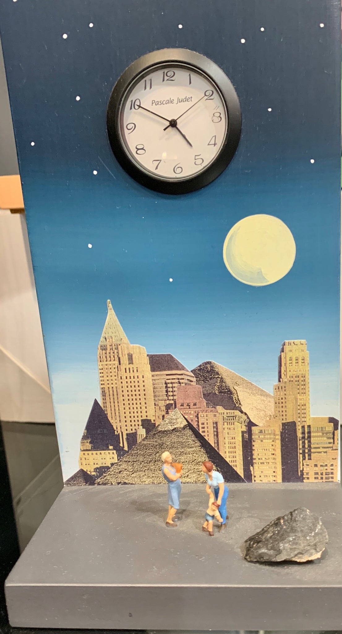 Pascale Judet Clock Mom and kids